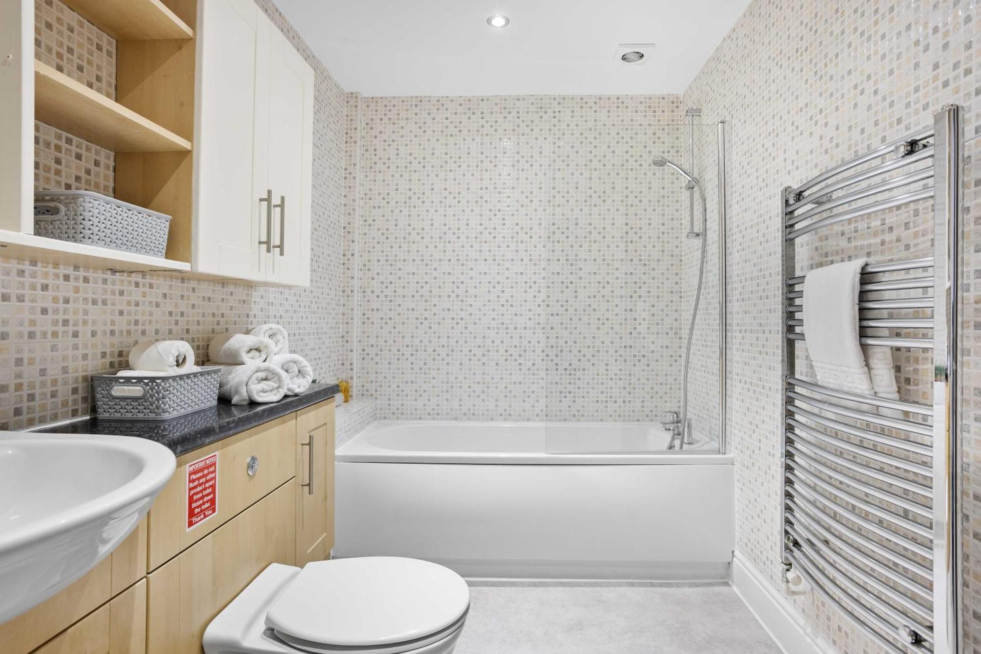 Harbour Court Plymouth - Free Parking - Tucked Away On The Barbican With Courtyard - By Ocean City Retreats Exterior foto